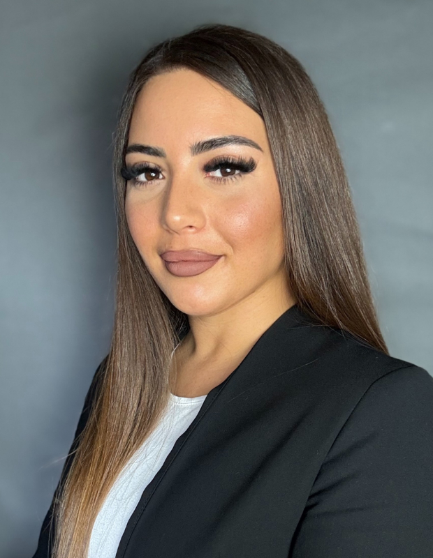 Melek Usta